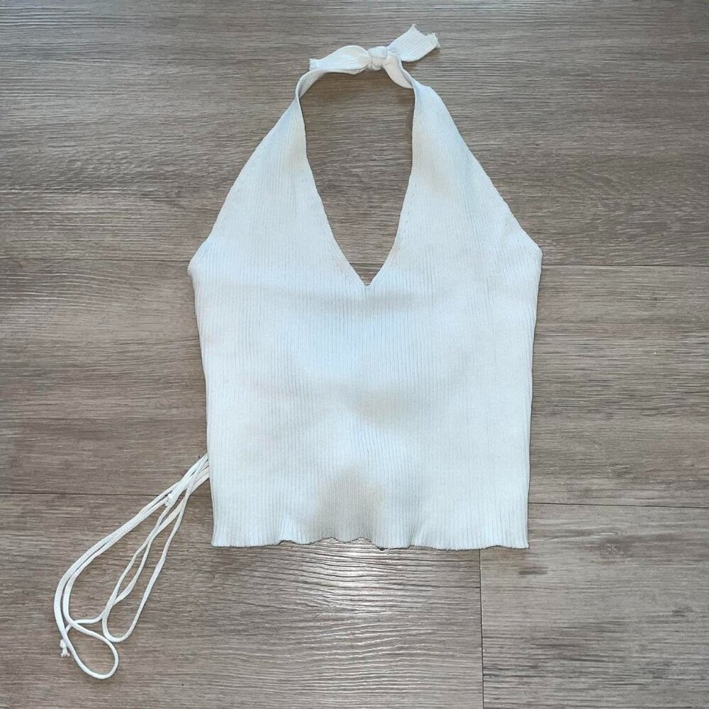 WHITE BACKLESS V-NECK TANK TOP (cropped)
